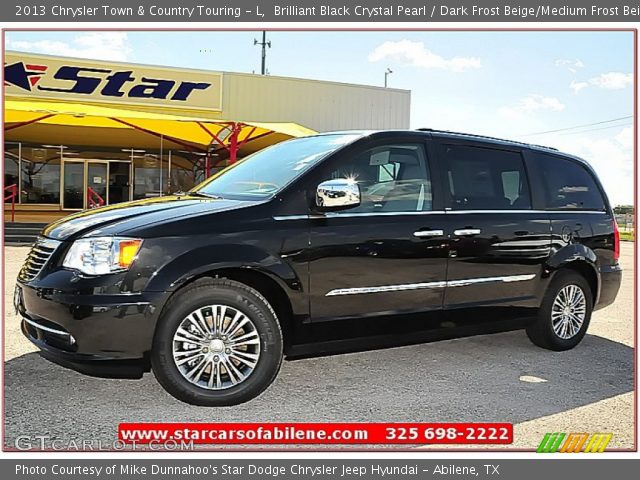 2013 Chrysler Town & Country Touring - L in Brilliant Black Crystal Pearl