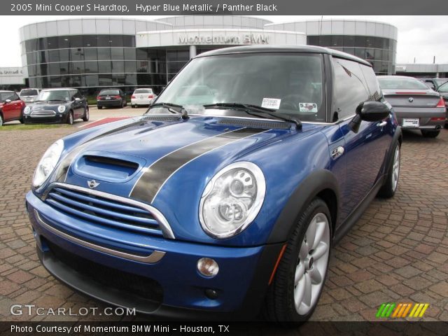 2005 Mini Cooper S Hardtop in Hyper Blue Metallic