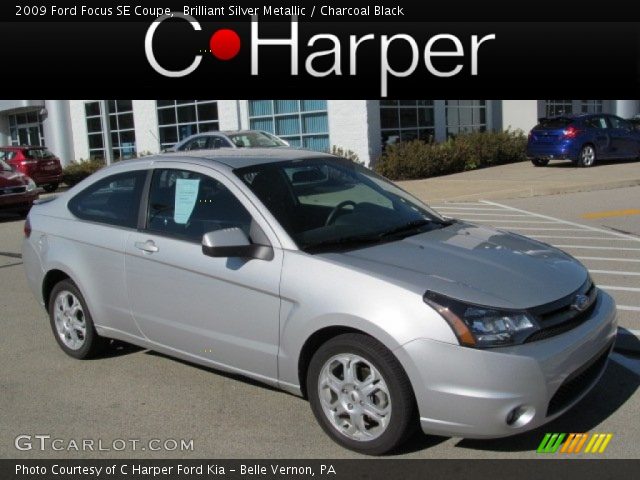 2009 Ford Focus SE Coupe in Brilliant Silver Metallic