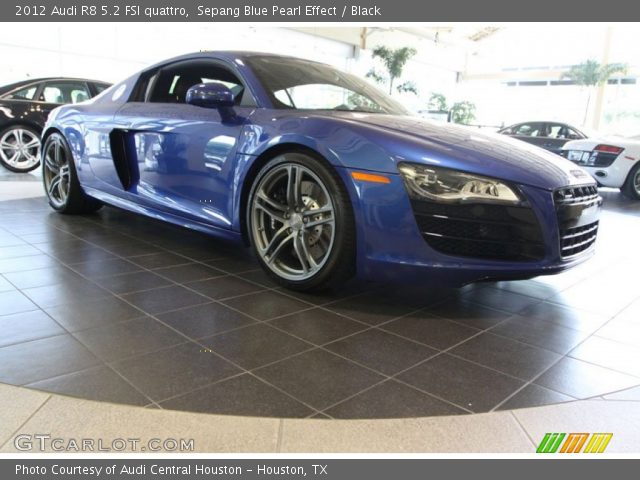 2012 Audi R8 5.2 FSI quattro in Sepang Blue Pearl Effect
