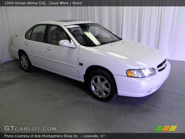 1999 Nissan Altima GXE in Cloud White
