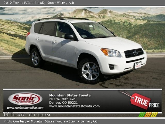 2012 Toyota RAV4 I4 4WD in Super White