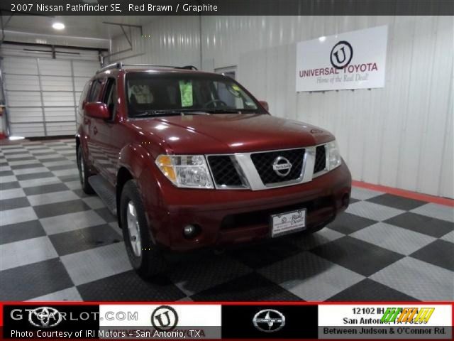 2007 Nissan Pathfinder SE in Red Brawn