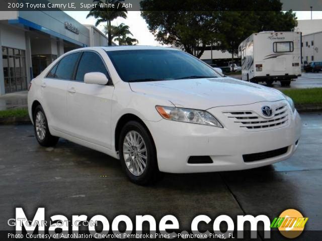 2009 Toyota Camry LE in Super White