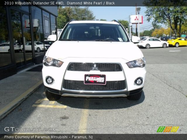 2010 Mitsubishi Outlander SE 4WD in Diamond White Pearl