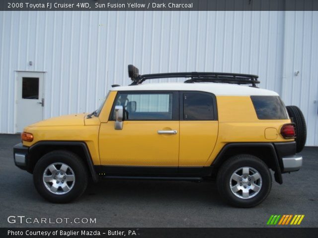 2008 Toyota FJ Cruiser 4WD in Sun Fusion Yellow