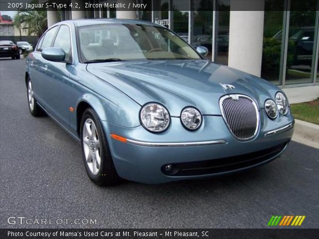 2005 Jaguar S-Type 4.2 in Zircon Metallic