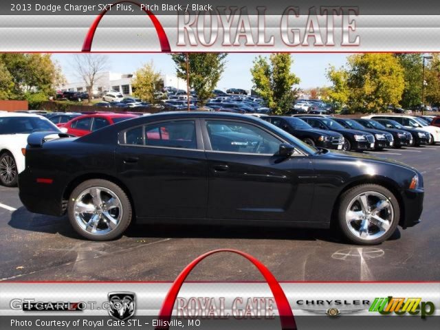 2013 Dodge Charger SXT Plus in Pitch Black