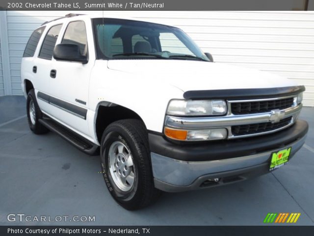 2002 Chevrolet Tahoe LS in Summit White