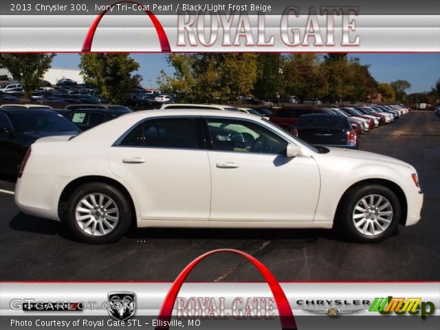 2013 Chrysler 300  in Ivory Tri-Coat Pearl