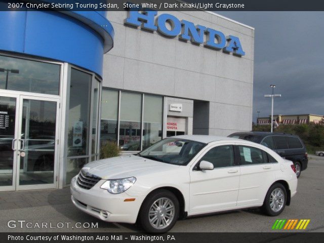 2007 Chrysler Sebring Touring Sedan in Stone White