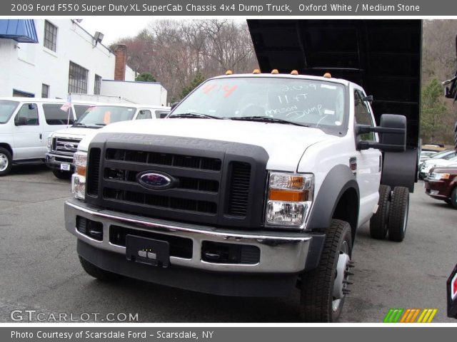 2009 Ford F550 Super Duty XL SuperCab Chassis 4x4 Dump Truck in Oxford White