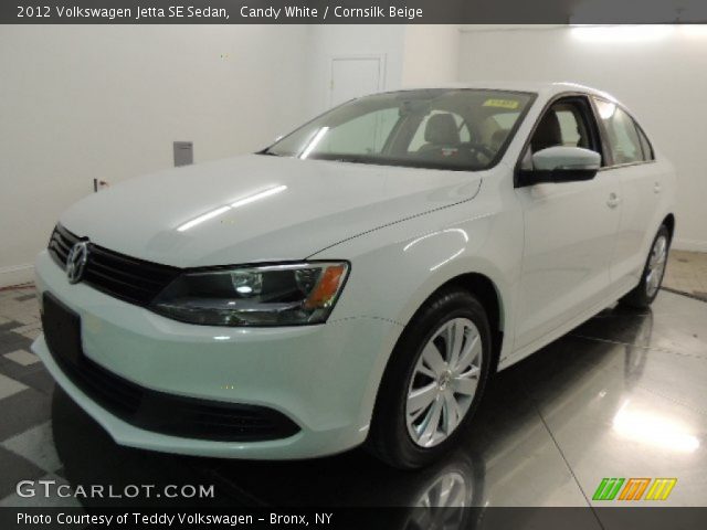 2012 Volkswagen Jetta SE Sedan in Candy White