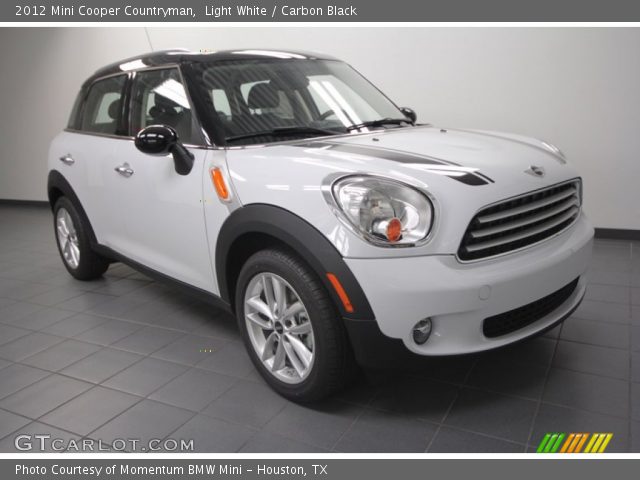 2012 Mini Cooper Countryman in Light White