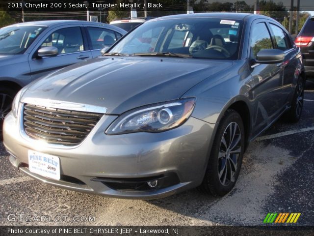 2013 Chrysler 200 S Sedan in Tungsten Metallic
