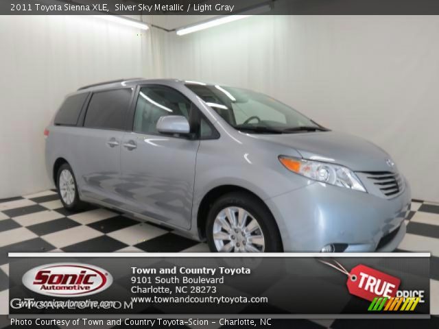 2011 Toyota Sienna XLE in Silver Sky Metallic