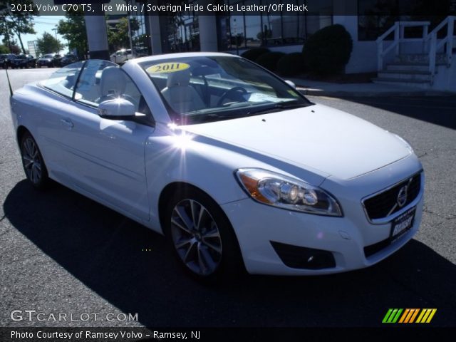 2011 Volvo C70 T5 in Ice White