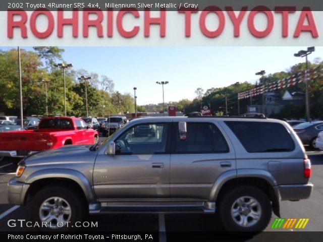 2002 Toyota 4Runner SR5 4x4 in Millennium Silver Metallic