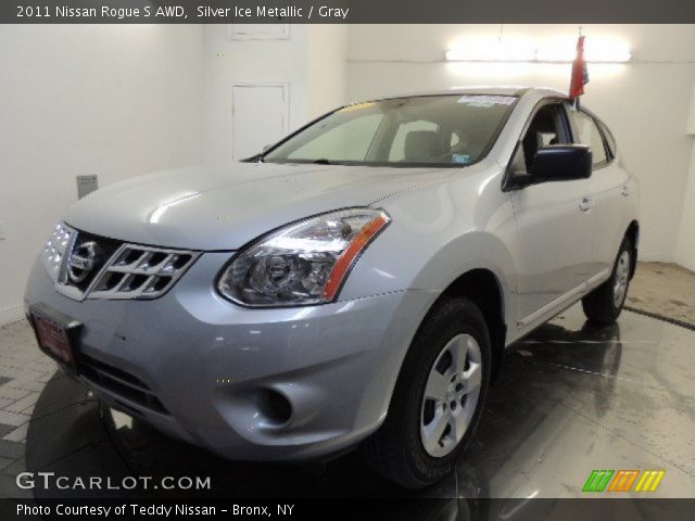 2011 Nissan Rogue S AWD in Silver Ice Metallic