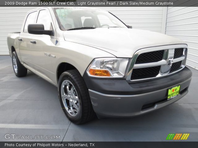 2009 Dodge Ram 1500 SLT Crew Cab in Light Graystone Pearl