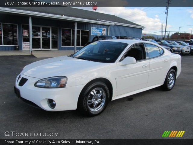 2007 Pontiac Grand Prix Sedan in Ivory White