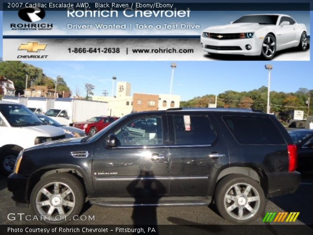 2007 Cadillac Escalade AWD in Black Raven