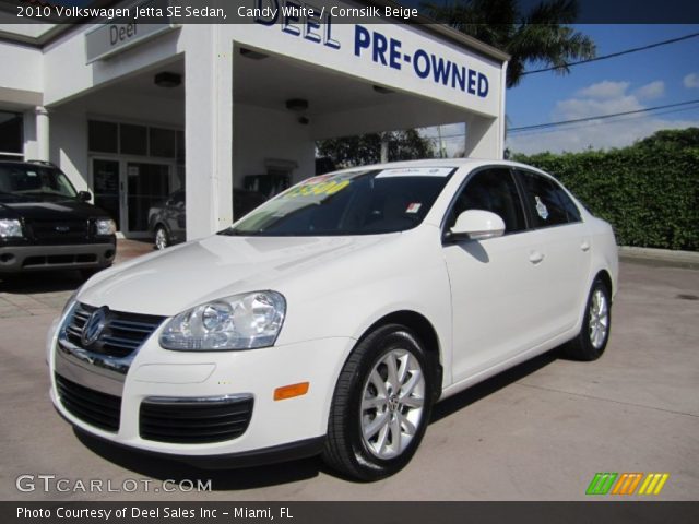 2010 Volkswagen Jetta SE Sedan in Candy White