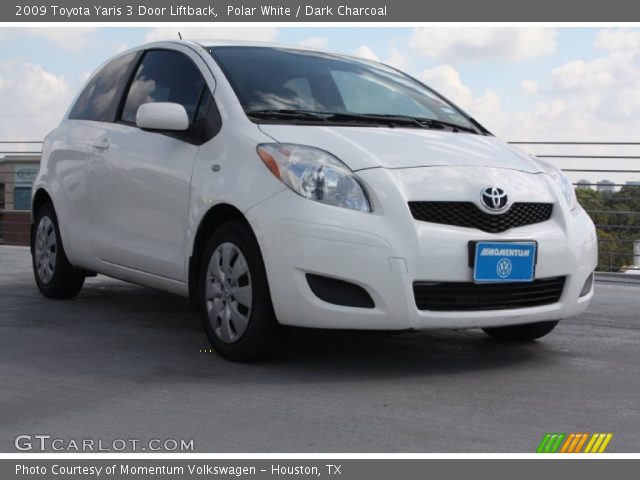 2009 Toyota Yaris 3 Door Liftback in Polar White