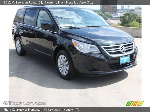 2012 Volkswagen Routan SE in Nocturne Black Metallic