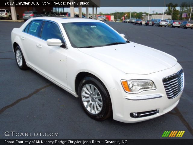 2013 Chrysler 300  in Ivory Tri-Coat Pearl