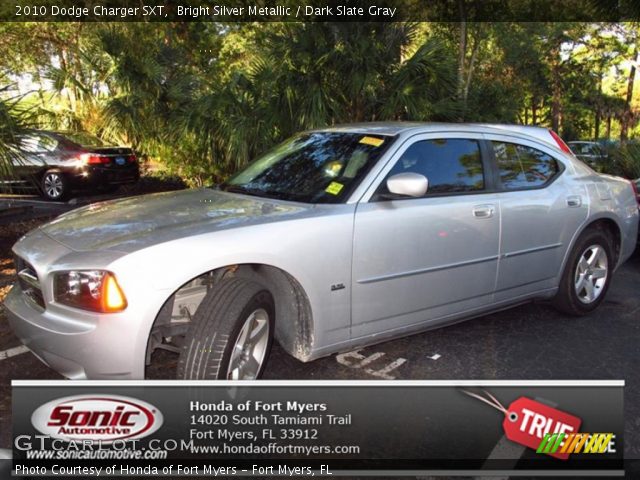 2010 Dodge Charger SXT in Bright Silver Metallic