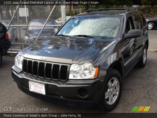 2005 Jeep Grand Cherokee Laredo 4x4 in Dark Khaki Pearl