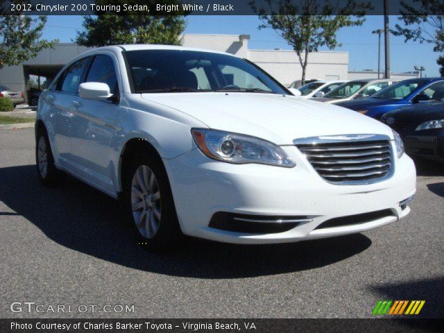 2012 Chrysler 200 Touring Sedan in Bright White
