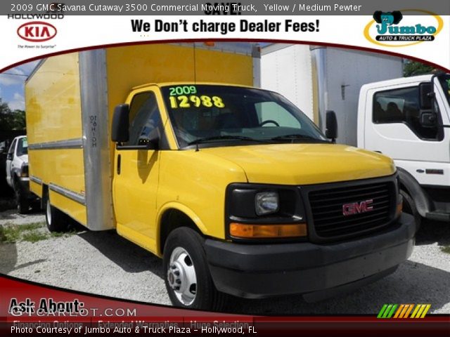 2009 GMC Savana Cutaway 3500 Commercial Moving Truck in Yellow