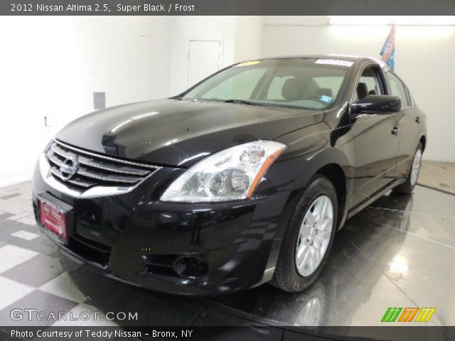 2012 Nissan Altima 2.5 in Super Black