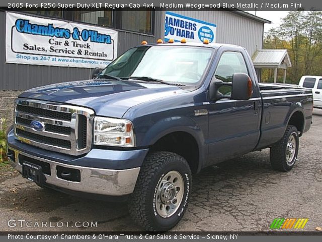 2005 Ford F250 Super Duty XLT Regular Cab 4x4 in Medium Wedgewood Blue Metallic