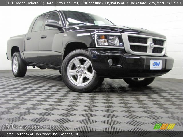 2011 Dodge Dakota Big Horn Crew Cab 4x4 in Brilliant Black Crystal Pearl