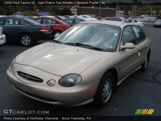 1999 Ford Taurus SE in Light Prairie Tan Metallic