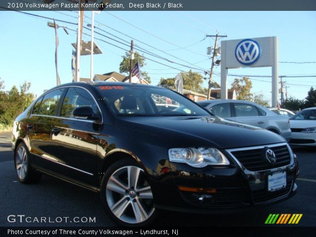 2010 Volkswagen Passat Komfort Sedan in Deep Black