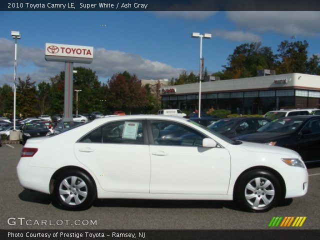 2010 Toyota Camry LE in Super White