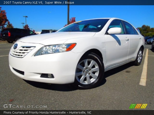 2007 Toyota Camry XLE V6 in Super White