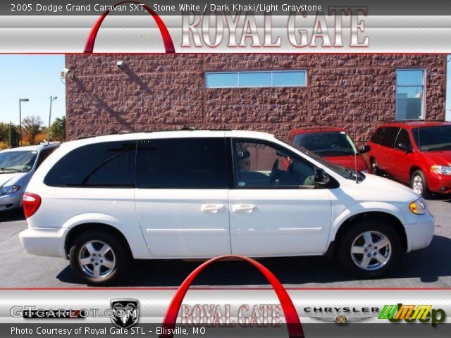 2005 Dodge Grand Caravan SXT in Stone White