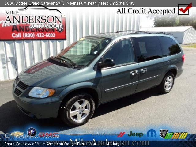 2006 Dodge Grand Caravan SXT in Magnesium Pearl
