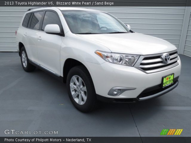 2013 Toyota Highlander V6 in Blizzard White Pearl