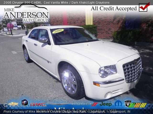 2008 Chrysler 300 C HEMI in Cool Vanilla White