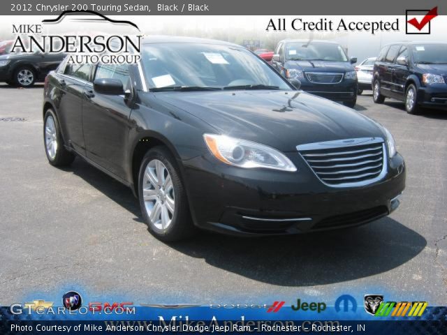 2012 Chrysler 200 Touring Sedan in Black