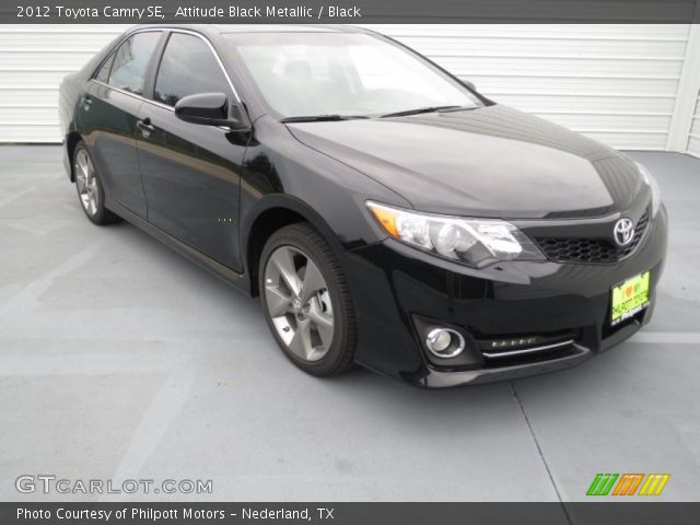 2012 Toyota Camry SE in Attitude Black Metallic