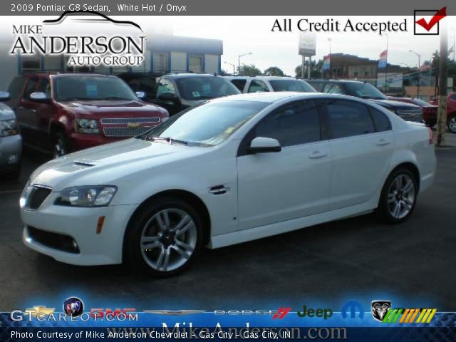 2009 Pontiac G8 Sedan in White Hot