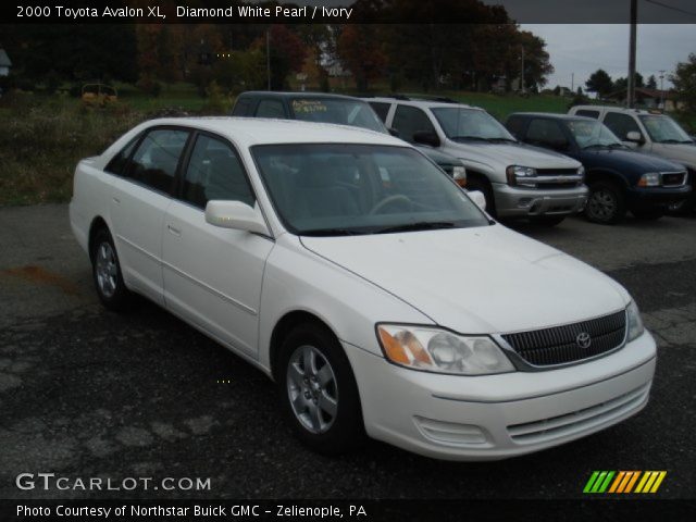 2000 Toyota Avalon XL in Diamond White Pearl