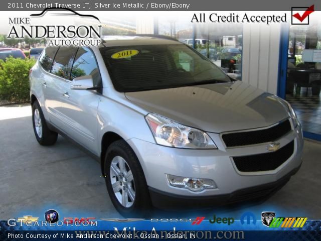 2011 Chevrolet Traverse LT in Silver Ice Metallic